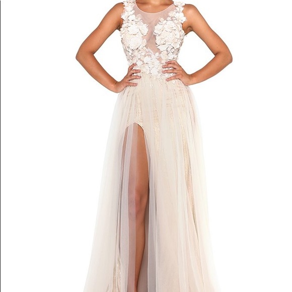 Portia and Scarlett Berta Gown - Picture 5 of 10